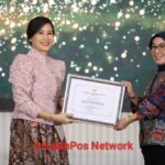 Bupati Ayu Asalasiyah Didampingi Kadis DP3APPKB Way Kanan Andi Oktaviandi Terima Penganugerahan Kabupaten Layak Anak