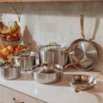 Made in Cookware menaikkan panas eceran dengan membuka peti dan barel