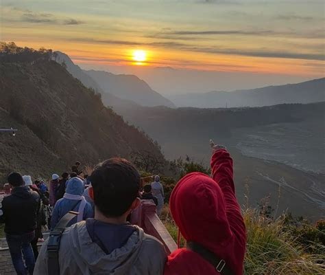Bromo di Luar Sunrise: Aktivitas Seru Lainnya