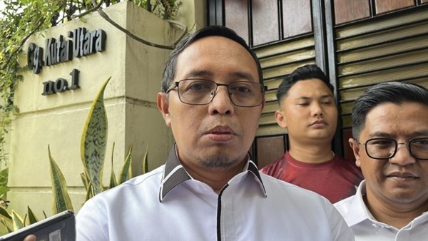 Hasan Nasbi Sebut Menkeu Purbaya Berbahaya, Bisa Lemahkan Pemerintah