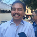Roy Suryo Kuliti Kejanggalan Salinan Ijazah Jokowi yang Didapat dari KPU: Tanda Tangan Ditutup