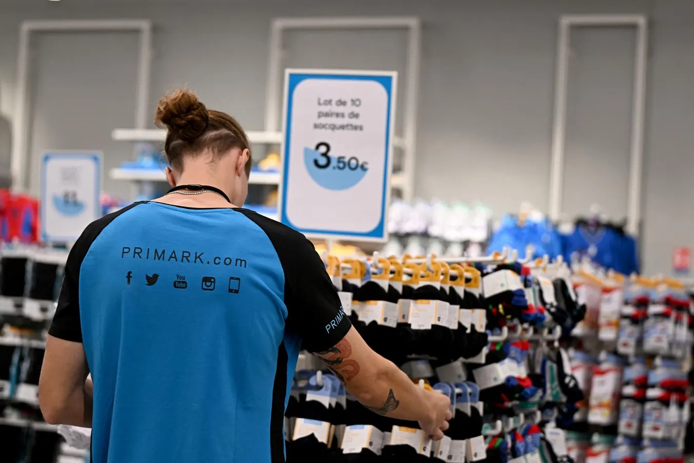 Apa yang Diungkapkan oleh Perlambatan Primark Tentang Konsumen yang Berhati-hati