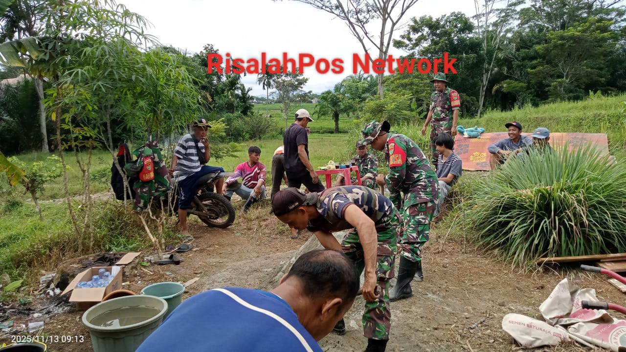 Bukti Nyata Koramil 427-05/Banjit-Kodim 0427/Way Kanan: Bersama Masyarakat Mengadakan Karya Bakti Sosial Perbaiki Rumah Warga Kurang Mampu