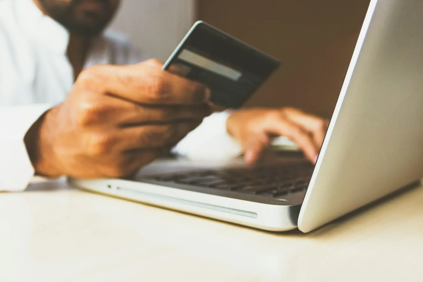 Cara Membangun Agen Belanja AI Untuk Belanja Liburan Anda