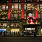 Data Black Friday Menunjukkan Penjualan Online Kuat, Hasil Toko Bervariasi