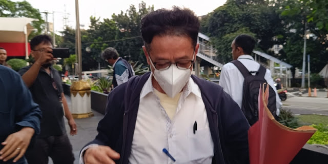 KPK Sita Dokumen dan Mobil dari Rumah Bekas Sekjen Kemnaker