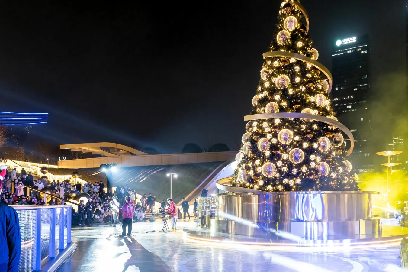 Setelah Labubu Yang Diinginkan Semua Pembeli Untuk Natal Adalah Kotak Misteri Kejutan