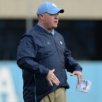 Kentucky dilaporkan mempekerjakan Jay Bateman dari Texas A&M sebagai koordinator pertahanan baru