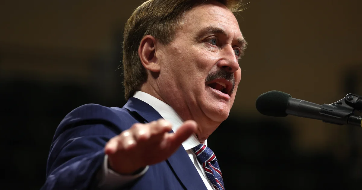 Mike Lindell dari MyPillow mengumumkan dia mencalonkan diri sebagai gubernur Minnesota sebagai seorang Republikan