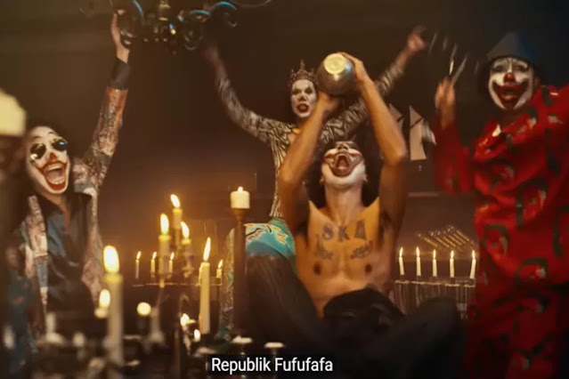 Viral Lagu “Tak Diberi Tulang Lagi” Disebut Sindir Slank, Benarkah Karya Kuburan Band?